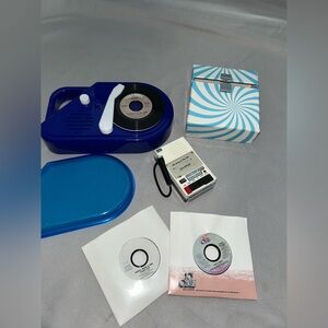 American girl Julie sound/recording Tape Recorder ,Record Player, 3 Records case